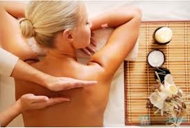 Đá thiên nhiên và liệu pháp massage