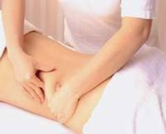 Massage bấm huyệt điều trị co cứng xơ thắt lưng